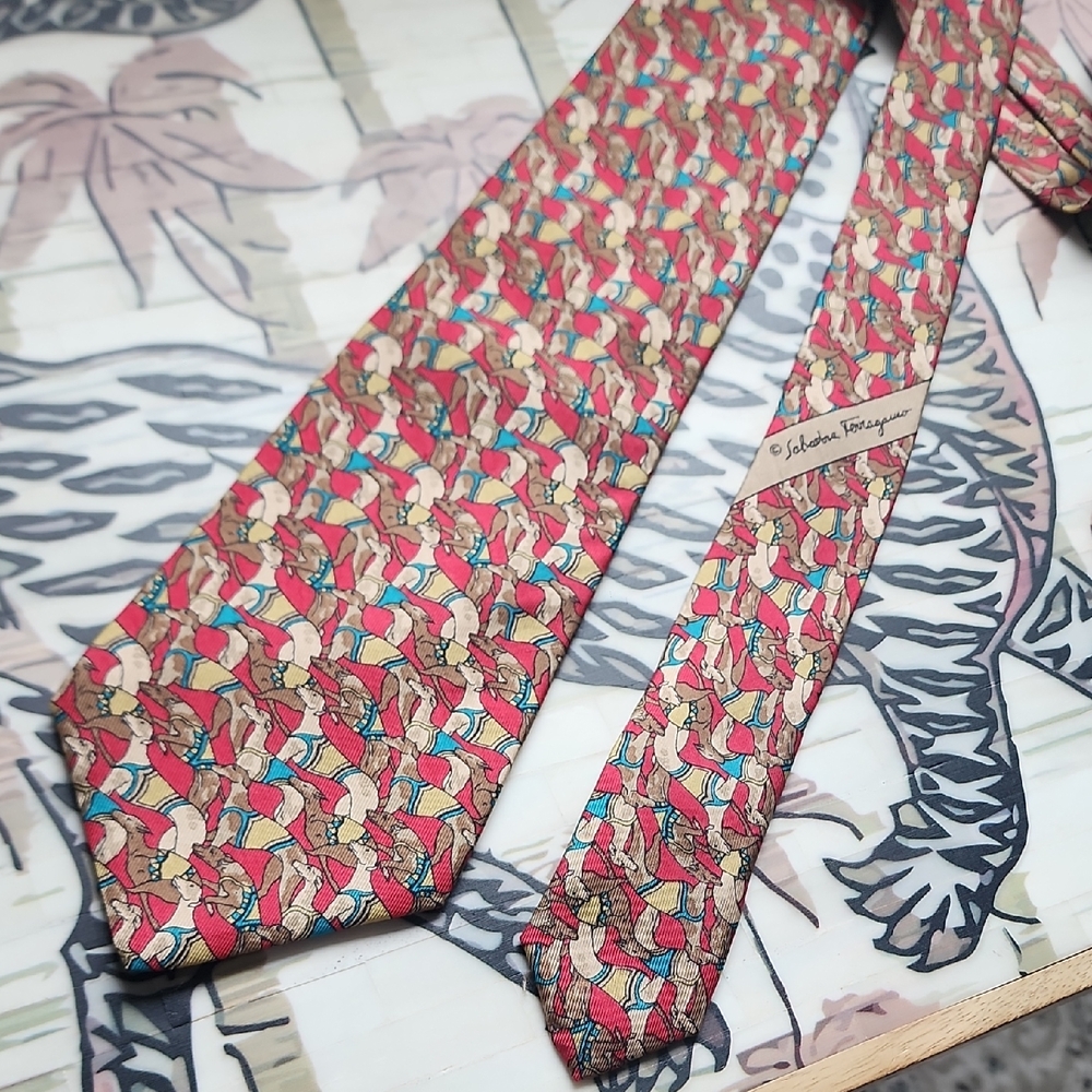 Salvatore Ferragamo Mens Red Silk Neck Tie . Dogs